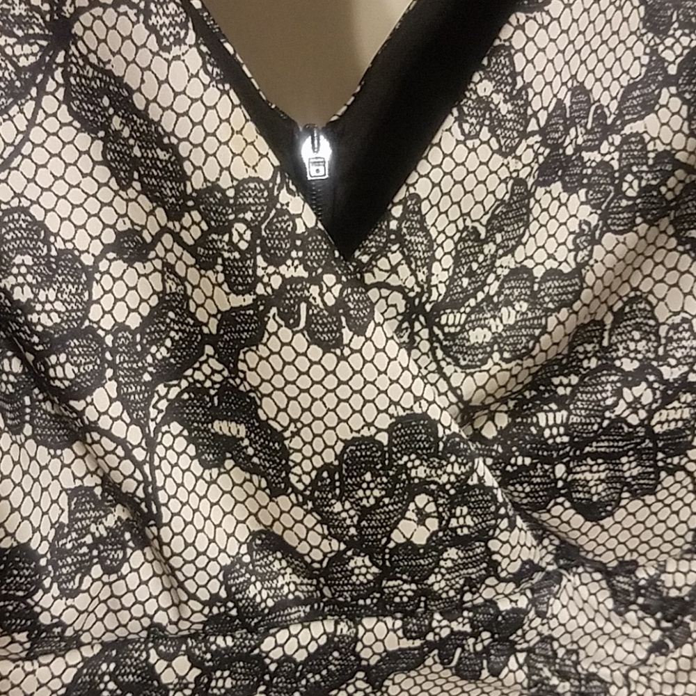 Donna Ricco fitted dress size 6 petite